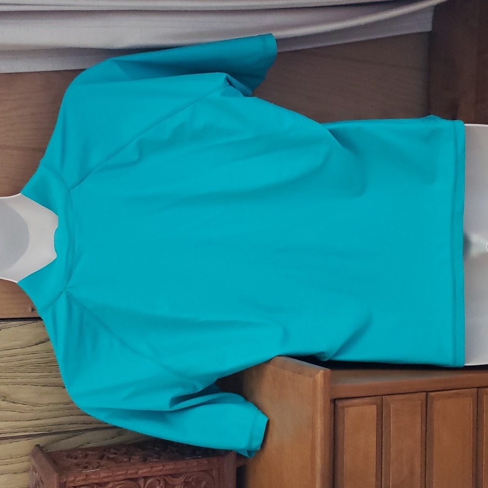 Sun protective shirt by UV Skinz SPF 50+ - Picture 4 of 6